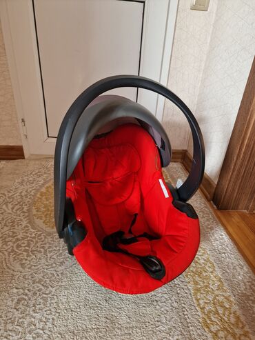 Avtokreslolar: Qırmızı rəngli uşaq avtomobil oturacağı (beşik tipli, daşıma — 1