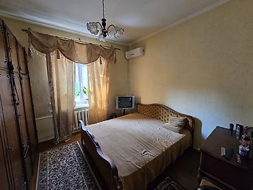 Продажа квартир: 2 комнаты, 51 м², Сталинка, 2 этаж — 4
