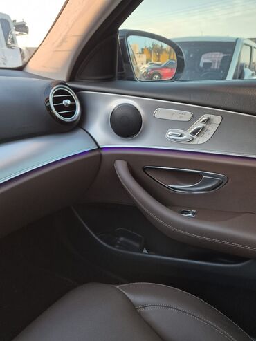 Mercedes-Benz: Mercedes-Benz E-Class: 2019 г., 2 л, Бензин — 10