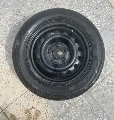 Kolpaklar: Yeni Disk təkər Mercedes-Benz 205 / 60 / R 15, 5 Boltlu