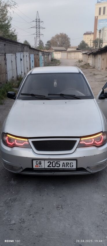 Daewoo: Daewoo Nexia: 2010 г., 1.5 л, Механика, Бензин, Седан