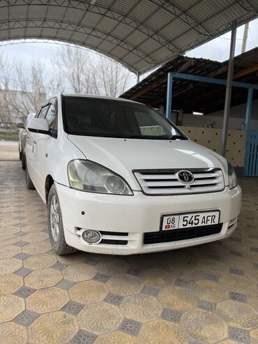 минивен работа: Toyota Ipsum: 2002 г., 2.4 л, Автомат, Газ, Минивэн