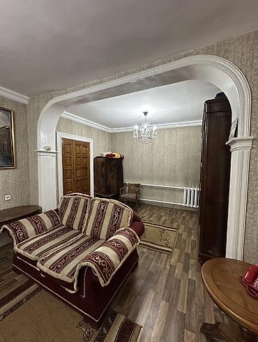 4 bedroom: Продам уютный и светлый 4х комнатный дом по улице — 4