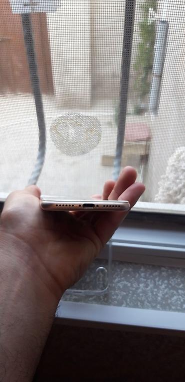 iphone 7 rose: IPhone 8, 64 GB, Qızılı, Barmaq izi — 4