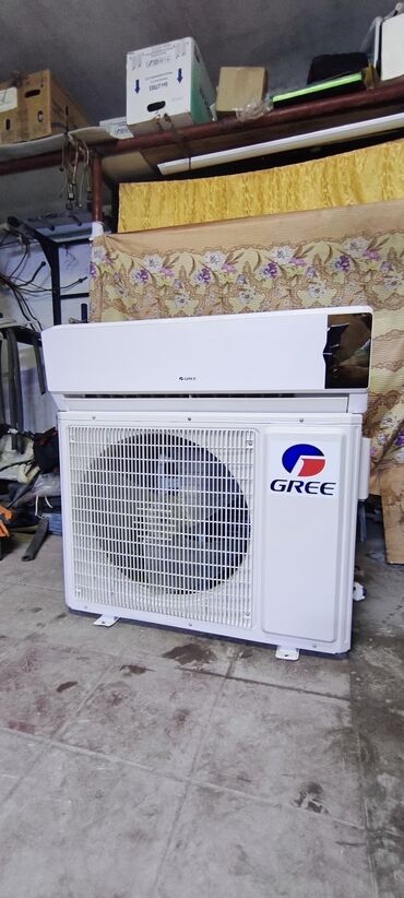 İnformatika: Gree 80 kvadrata. 24.000 btu. (5 ədəd var) Anbarda qalıblar