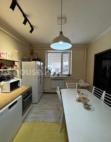 Продажа коттеджей и домов: Арча-Бешик !! Чортекова/Бердибаева Дом 190 кв м 📍участок 5 соток 📍6 — 6