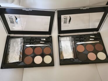 nyx paleta senki: Praktični set za obrve Velika paleta Idealna je pomoc´ da obrve budu