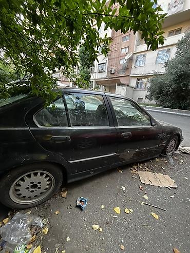бмв е34 запчасти: BMW 5 Series E34 – ehtiyat hissələrə - Kuzov: sedan, qara rəng — 3