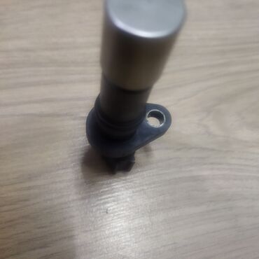 Датчики, сенсоры, предохранители: Датчик коленвала Toyota Б/у — 8