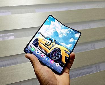 z fold 3: Samsung Galaxy Z Fold 4, Б/у, 256 ГБ, цвет - Черный, 1 SIM, 2 SIM — 1