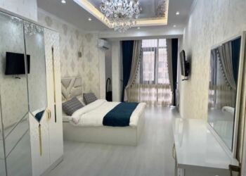 квартиры жалал абаде: 3 комнаты, Душевая кабина, Постельное белье, Кондиционер