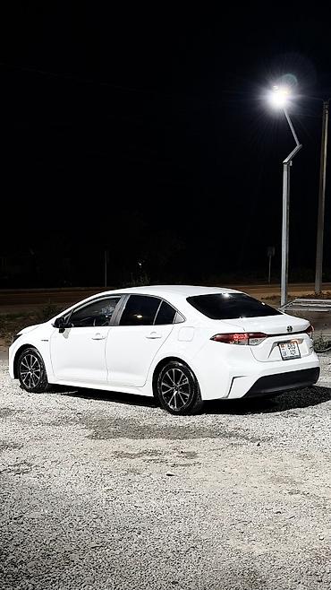 Toyota: Toyota Corolla: 2023 г., 1.8 л, Вариатор, Гибрид, Седан — 6