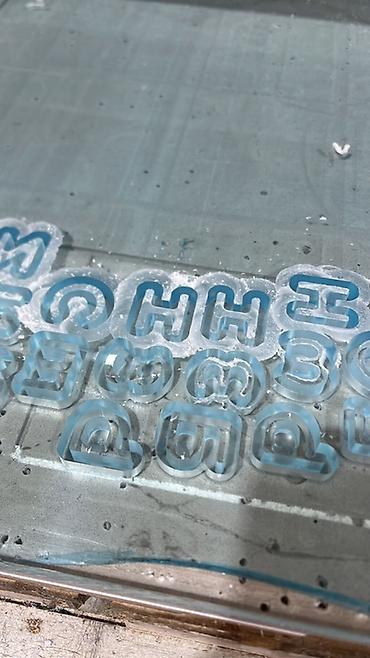 Изготовление рекламных конструкций: | Объемные буквы, | Разработка дизайна — 51