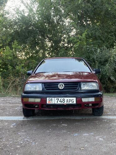 голф3 токмок: Volkswagen Vento: 1992 г., 1.8 л, Механика, Бензин, Седан