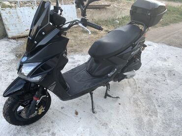 домкраты на авто: Скутер 150 куб. см, Бензин, Новый