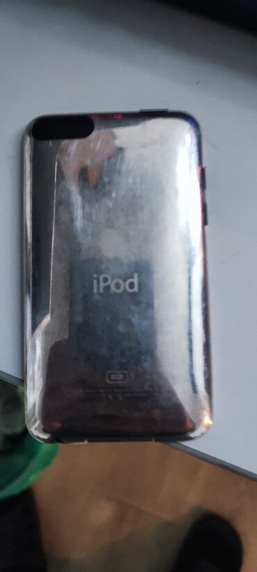 ipod touch 4 купить: Ipod старенький. Полностью в рабочем состоянии. Bluetooth. Wi fi