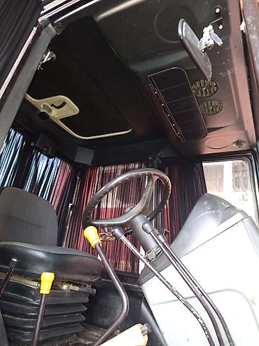 Traktorlar: Belarus 1221.2 traktor - Güc sinfi: 120 a.g. səviyyəsi (6 silindrli — 12