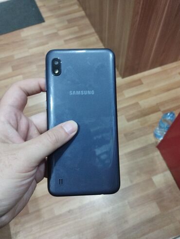 4 sim kartli telefonlar: Samsung A10, 32 GB, rəng - Qara