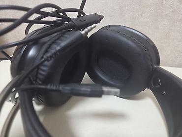 tar ucun mikrafon: RGB işıqlı qulaqlıq və mikrofonlu headset - Üst-üstə tam ölçülü — 2
