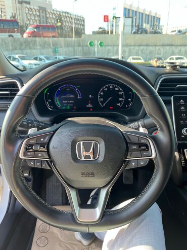 Honda: Honda Insight: 1.5 l | 2020 il Sedan — 9