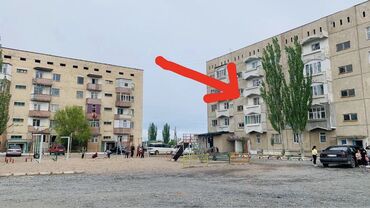 продаю коттедж на исык куле: 3 бөлмө, 68 кв. м, 105-серия, 3 кабат, Эски ремонт