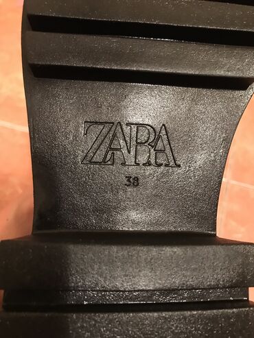 обувь для дома: “Zara”-Натуральная кожаДеми -оксфорды,размер на 39 полный,очень