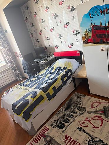 dosek satilir: Kravat 150 azn . Tecili satılır . Qalın matrası altının bazası var — 1