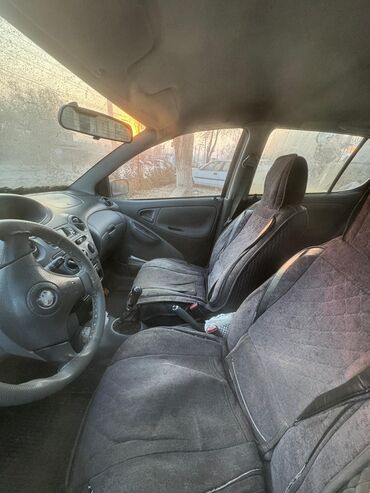 Toyota: Toyota Vitz / Platz / Yaris / Echo: 2001 г., 1.5 л, Механика, Дизель, Хэтчбэк — 4