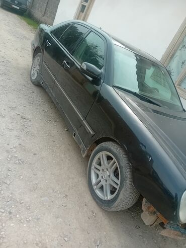 ауди старушка: Mercedes-Benz E-Class: 2000 г., 2.2 л, Автомат, Дизель, Седан