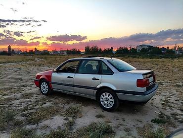 a4 b7: Volkswagen Passat: 1994 г., Седан — 3