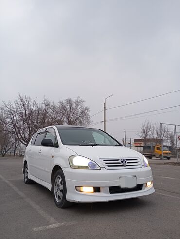 Toyota: Toyota Ipsum: 2003 г., 2.4 л, Автомат, Бензин, Минивэн