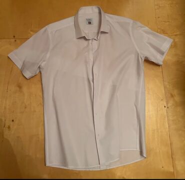 Koftalar, sviterlər: Kofta satılır.Səliqəlidir.Narıncı rəngdir.Çeşidlər var.Real alıcılar — 6