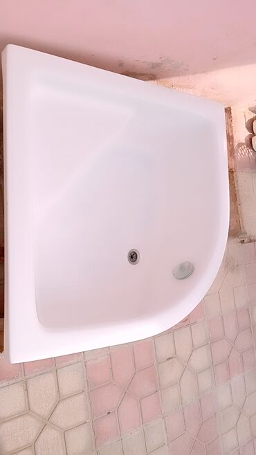 ванна 1 20: Satılır az iwlenib sinigi çatı yoxdu tam iwlek veziyetdedr