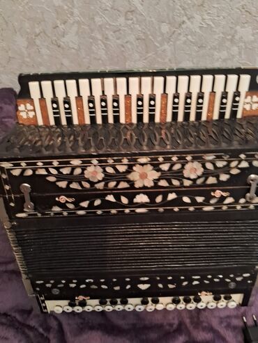 5 ci sinif rus dili ksq 1: Qarmon