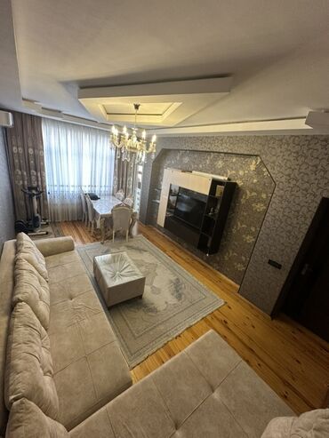 Mənzil alıram: Bakı, Əhmədli, 3 otaqlı, Köhnə tikili, m. Həzi Aslanov, 106 kv. m