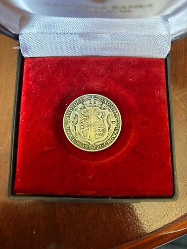 Ostali predmeti za umetnost i kolekcionarstvo: 5 francuskih srebrnih kovanica (2x 1832, 1833, 1838, 1868) 6x pola — 6