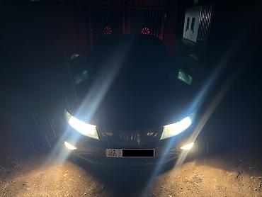 Honda: Honda Civic: 2008 г., Бензин — 15