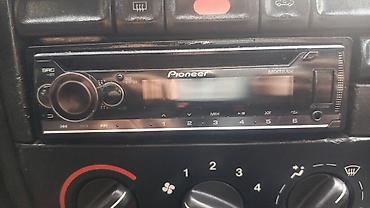 bose ses sistemi: Avtomobil audio sistemi – komplekt - Pioneer MIXTRAX FM/USB baş — 1