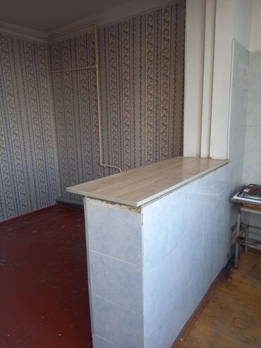 Uzunmüddətli kirayə mənzillər: Salam. Kirayə verilir. 12mkr. Sumqayıt hospitalın yanında. Leninqrad — 10