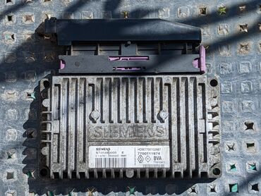 Другие детали для мотора: Блоки управления двигателем Renault. Есть только то, что перечислено — 10