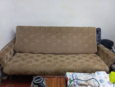 продам бу диван: Прямой диван, цвет - Бежевый, Б/у