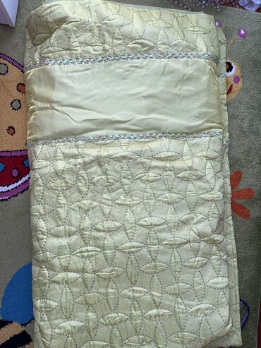 Örtüklər: Yataq üçün Yeni rəng - Yaşıl Yataq örtüyü, Pulsuz çatdırılma, Rayonlara çatdırılma, Ünvandan götürmə — 10