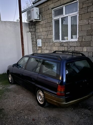 квадроцикл в азербайджане: Opel Astra: 1.6 л | 1995 г. 22444 км Универсал