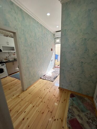 Həyət evləri və villaların satışı: Binəqədi qəs. 3 otaqlı, 10 kv. m, Kredit yoxdur, Yeni təmirli -da lalafo.az — 8 Həyət evləri və villaların satışı: Binəqədi qəs. 3 otaqlı, 10 kv. m, Kredit yoxdur, Yeni təmirli — 8