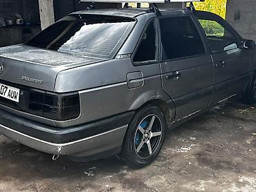 Продажа авто: Volkswagen Passat: 1989 г., 1.8 л, Механика — 5