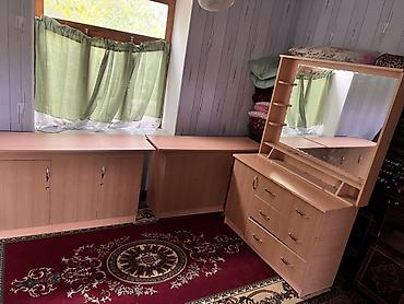 жер майдалагыч: Набор мебели в едином стиле: туалетный столик с зеркалом, тумба и — 9