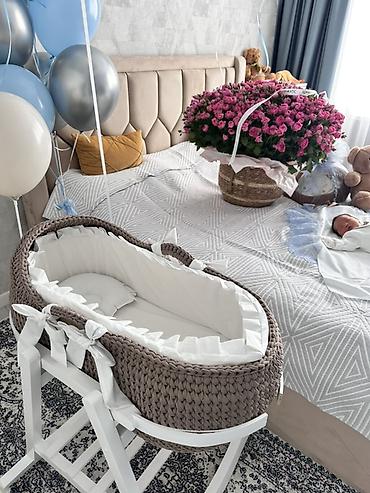 stokke люлька: Плетёная люлька для новорождённого на деревянной подставке - — 1