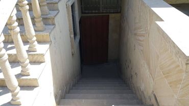 Ofislər: Obyekt icarəyə verilir. Ofis, Sex Anbar, Mağaza və s. üçün — 5