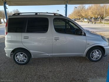 Toyota: Toyota Verso: 1.3 l. | 2002 έ. Χάτσμπακ — 5