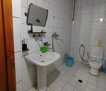 Həyət evləri və villaların satışı: Möhtesem mezereli cox gozel bir ev satisa cixdi Havasi Görünüsü insana — 6